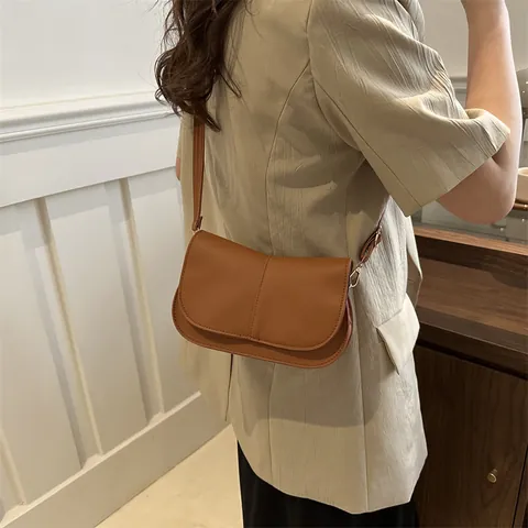Bolso Cuadrado Pequeño de Cuero de PU Minimalista Vintage para Mujer Bolso Bandolera con Solapa de Color Sólido con Costuras