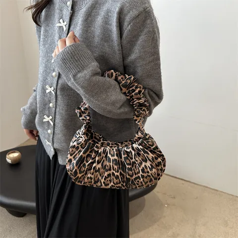 Fashion Leopard Print Ruched Underarm Bag For Women PU Leather Cloud Handbag With Scrunchie Handle Retro Small Square Bag