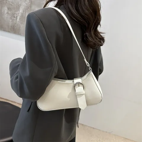Bolso de Axila de Cuero PU Vintage Para Mujer Color Sólido Bolso Hobo de Media Luna Con Hebilla de Metal Bolso de Hombro Diario Minimalista