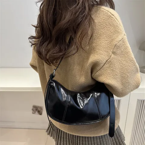 Bolso Hobo Media Luna de Cuero PU Vintage Para Mujer Bolso de Hombro Creciente Color Sólido Con Correa Ajustable