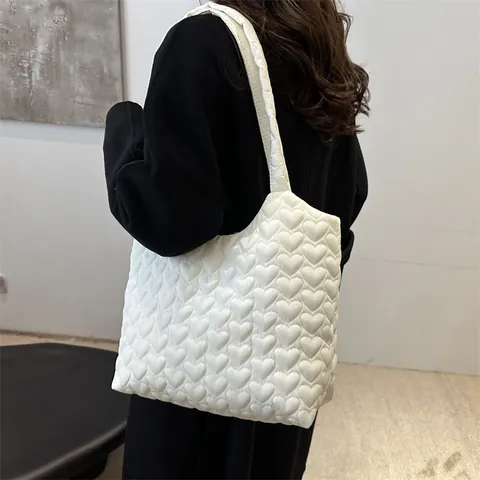Borsa Tote Trapuntata a Forma di Cuore da Donna in Pelle PU Grande Capacità Borsa a Tracolla Casual Quotidiana Moda Con Chiusura Magnetica