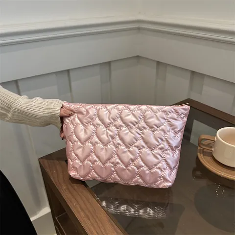 Women Heart Quilted Metallic PU Leather Cosmetic Bag Heart Pattern Toiletry Bag Makeup Organizer Zipper Travel Storage Bag