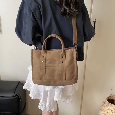 Borsa Tote in Tela alla Moda da Donna Grande Capacità Borsa a Tracolla Casual Versatile con Tracolla Rimovibile Borchie