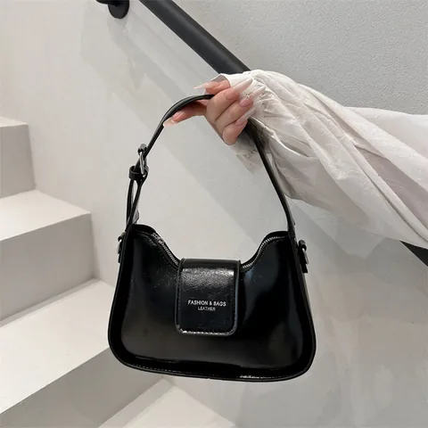 Women's Fashion PU Leather Underarm Bag Minimalist Hobo Shoulder Bag With Adjustable Strap Solid Color Retro Handbag