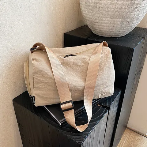Women Large Capacity Nylon Messenger Bag Japanese Style Casual Crossbody Bag With Adjustable Strap For School Commuting