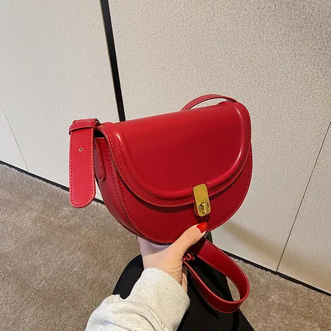 Bolso Bandolera de Mujer en Cuero PU de Montura Cierre de Metal Dorado Correa Ajustable Color Sólido Bolso de Hombro