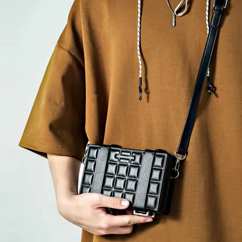 Unisex Quilted PU Leather Box Crossbody Bag Modern Minimalist Chocolate Grid Mini Shoulder Bag With Adjustable Strap