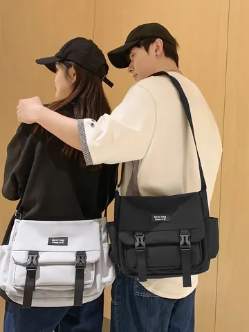 Borsa a Tracolla Unisex in Nylon Grande Capacità Stile Giapponese Borsa Messenger Casuale per Studenti Lavoro Quotidiano Viaggio