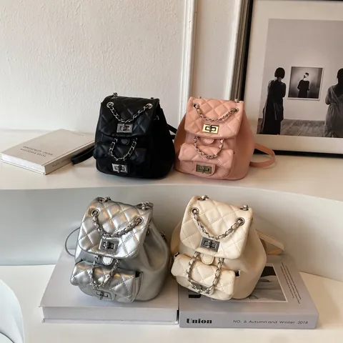 Mini Zaino Trapuntato da Donna in Pelle PU di Moda con Catena Tracolla Motivo a Rombi Piccola Borsa da Scuola per Viaggio Quotidiano Casual