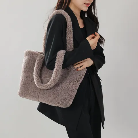 Borsa Tote Trapuntata in Peluche da Donna Grande Capacità Moda Invernale Borsa a Tracolla Casual Quotidiana