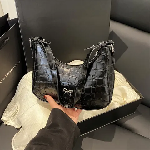French Retro Women Croc Embossed PU Leather Underarm Bag With Silver Bow Decoration Fashion Hobo Shoulder Bag For Daily Use
