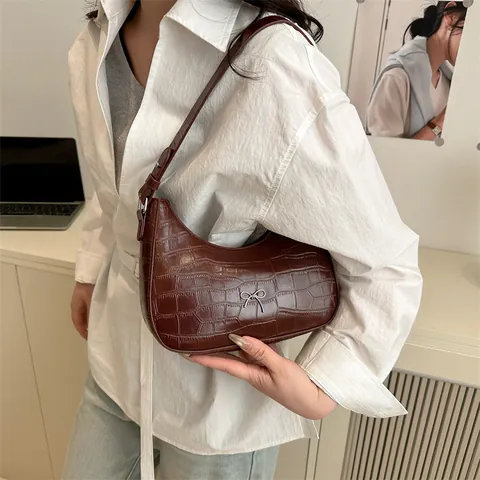 French Retro Women Croc Embossed PU Leather Underarm Bag With Silver Bow Decoration Fashion Hobo Shoulder Bag For Daily Use