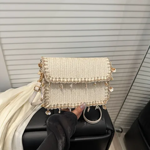 Borsa a Tracolla in Paglia Intrecciata a Mano per Donna Nappa di Conchiglie Stile Bohémien Borsa a Spalla da Spiaggia Estate