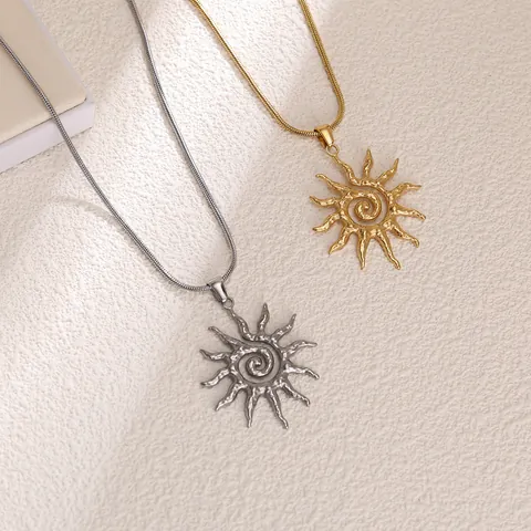Collana con Pendente a Sole a Spirale in Acciaio Inossidabile da Donna Catena a Serpente Oro Argento Resistente all'Acqua