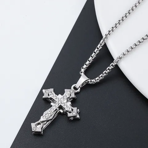 Collier Pendentif Croix Double Couche en Acier au Titane Hip Hop Avec Chaîne de Boîte en Acier Inoxydable Zirconia Bijoux