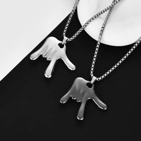 Collier Pendentif Geste de la Main Shaka en Acier Titane Hip Hop Punk Rock Streetwear Accessoire Homme Femme Fête