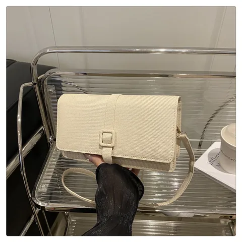 Borsa a Tracolla Piccola Quadrata in Pelle PU Vintage da Donna Minimalista Trama Intrecciata Borsa a Spalla con Fibbia Quadrata per Uso Quotidiano