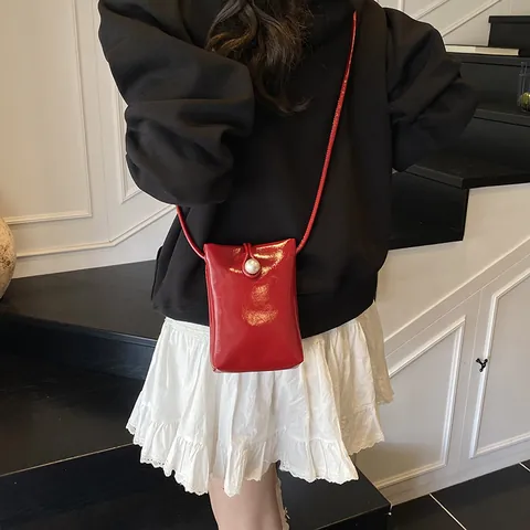 Damen Mini PU Leder Umhängetasche Handy Elegante Künstliche Perle Knopf Dekor Glänzend Schultertasche Für Tägliche Party Vielseitige Tasche