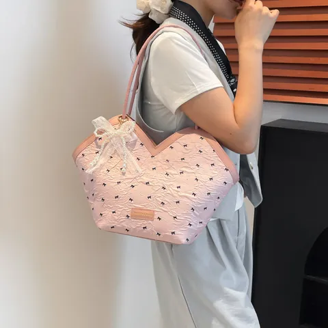 Large Capacity Women Tote Bag Bowknot Print V-Opening Korean Style Sweet PU Fabric Handbag Pearl Lace Pendant Daily Commuting