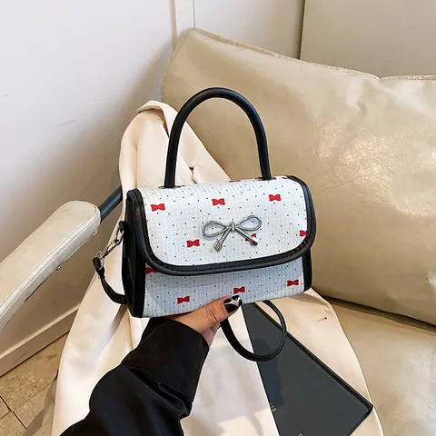 Damen Mode PU Leder Kleine Quadratische Tasche Mit Schleife Dekor Polka Dot Herz Muster Umhängetasche Für Alltag Party
