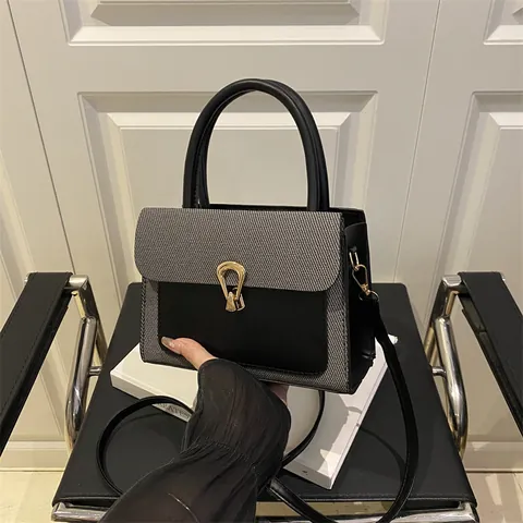 Bolso Cuadrado Pequeño para Mujer Color de Contraste Cuero PU Tejido Patchwork Hebilla de Metal Bolso de Mano Bandolera para Viaje Diario Diario