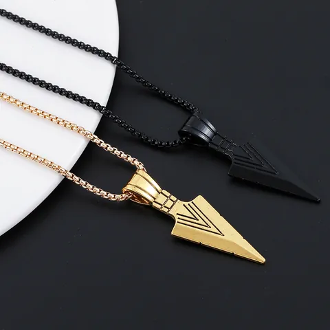 Titanium Steel Arrowhead Pendant Necklace Men Women Hip Hop Punk Spearhead Jewelry Gold Black Geometric Streetwear Chain