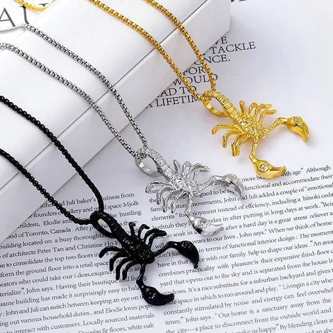 Collier avec Pendentif Scorpion Punk Gothique pour Homme Chaîne en Acier Inoxydable Bijoux Hip Hop Or Argent Noir