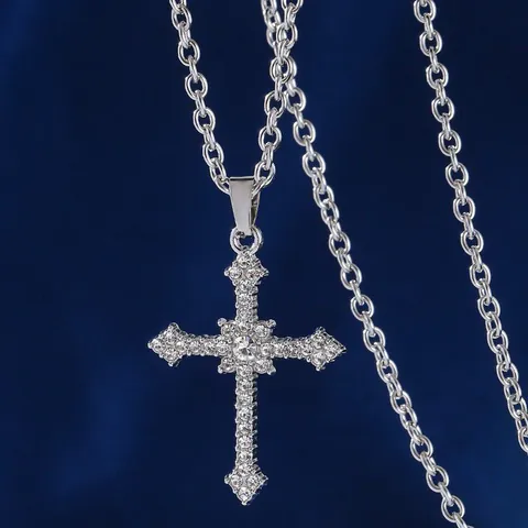 Chaîne en Acier Titane Alliage Strass Croix Pendentif Collier Vintage Gothique Punk Design de Niche Bijoux Cadeau