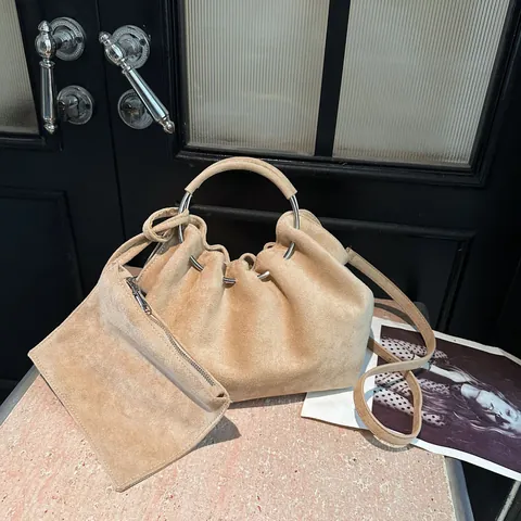 Damen Falten Wolke Beuteltasche Wildleder Handtasche Mit Silbernem Ringgriff Große Kapazität Umhängetasche Für Damen