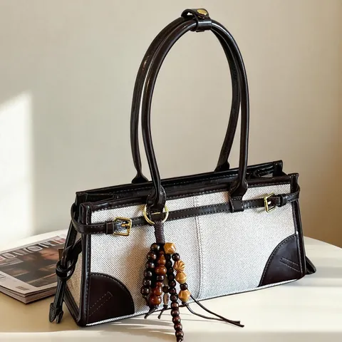 Sac Moto Vintage en Toile et Simili Cuir avec Surpiqûres Femmes Sac à Bandoulière Contrasté Avec Gland en Perles de Bois Sac de Ville