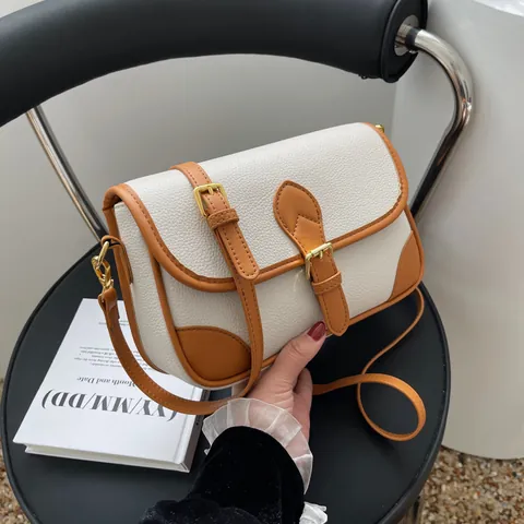 Damen Mode Kontrastfarbe PU Leder Umhängetasche Vintage Lychee Grain Schultertasche Flappe Quadratische Satteltasche Doppelgurt
