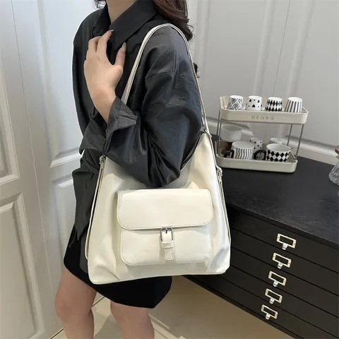Bolso Tote de Cuero PU Retro de Gran Capacidad para Mujer Color Sólido Simple Bolso de Hombro Hobo Con Bolsillo Delantero
