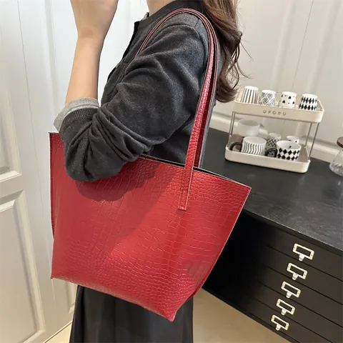 Borsa Tote da Donna in Pelle PU con Motivo a Coccodrillo Grande Capacità Borsa a Tracolla alla Moda per Pendolarismo Lavoro Scuola