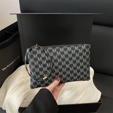 Mode PU Leder Bedruckte Clutch M Buchstabe Kleeblatt Muster Handgelenktasche Handtasche Für Damen Alltag Pendler Umschlagtasche