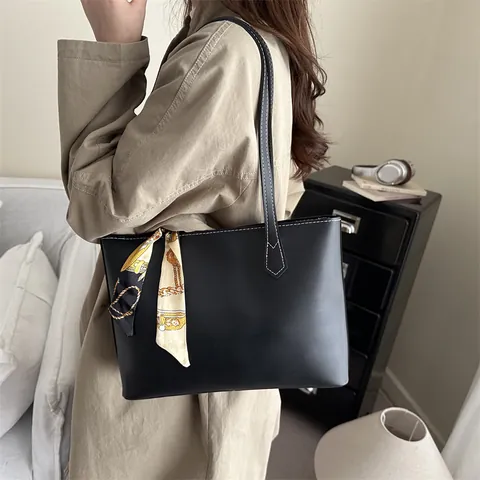Borsa Tote da Donna Grande Capacità in Pelle PU Con Foulard in Seta Cuciture a Contrasto Borsa a Spalla per Ufficio Lavoro
