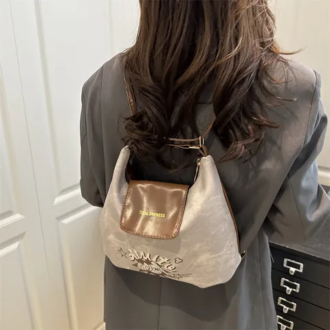 Borsa a Tracolla Vintage in Denim e PU Patchwork per Donna Borsa Tote Casual Con Stampa Baseball Cartoon e Tracolla Regolabile
