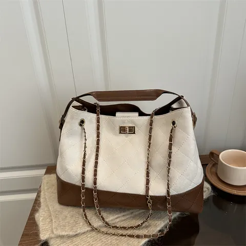 Damen Große Kapazität Gesteppte Tragetasche Vintage Wildlederimitat Farbblock Schultertasche Mit Metallkette Drehverschluss Handtasche