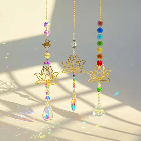 Kristall Sonnenfänger Lotus Windspiel Goldener Hohler Metall Lichtfänger Prisma Regenbogenmacher Für Fenster Garten Outdoor Deko Geschenk
