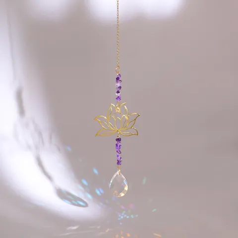 Lotus Crystal Suncatcher Prism Hanging Ornament Gold Alloy Natural Amethyst Gravel Rainbow Maker For Window Garden Home Decoration