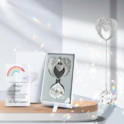 Atrapasol de Alas de Ángel y Corazón Bola de Cristal Adorno Colgante Con Alas de Pluma de Metal Para Decoración del Hogar