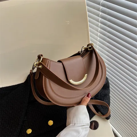 Borsa a Spalla da Donna Vintage in Pelle PU Mezzaluna Tinta Unita Borsa Sottobraccio Con Chiusura Dorata Borsa a Tracolla Semplice Per Pendolarismo Quotidiano