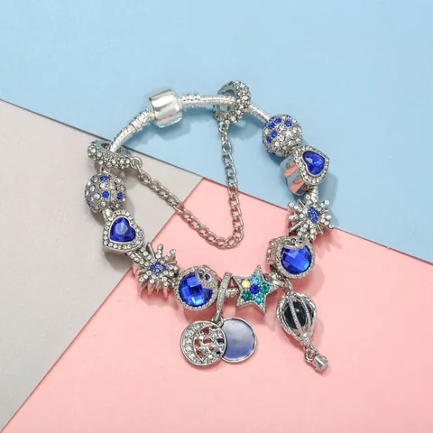 Bracelet à Breloques en Alliage d'Argent Cristal Bleu Étoile Cœur pour Femmes Capteur de Rêves Lune Chaîne Serpent DIY Bracelet de Perles Bijoux