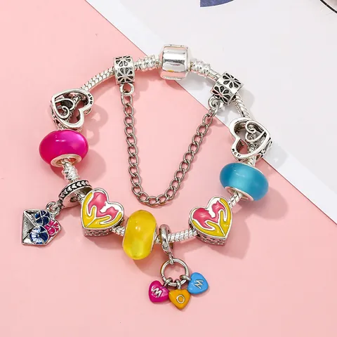 Bracelet à Breloques DIY pour Femmes Pendentif Cœur MOM Perles en Verre Colorées Alliage Chaîne Serpent Bijoux Cadeau pour la Fête des Mères