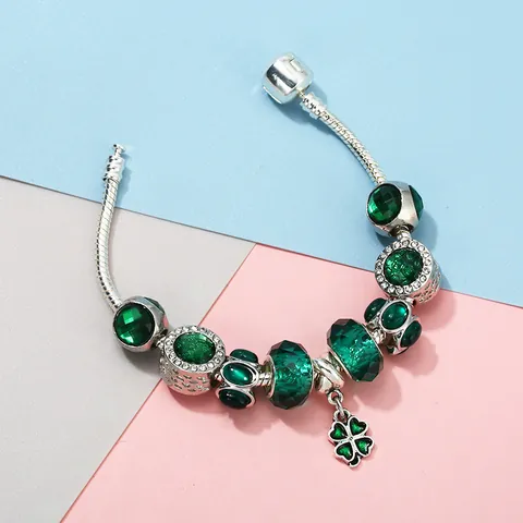 Bohemian Green Emerald Beads Four Leaf Clover Pendant Snake Chain Bracelet For Women Fashion Alloy Rhinestone Jewelry Gift