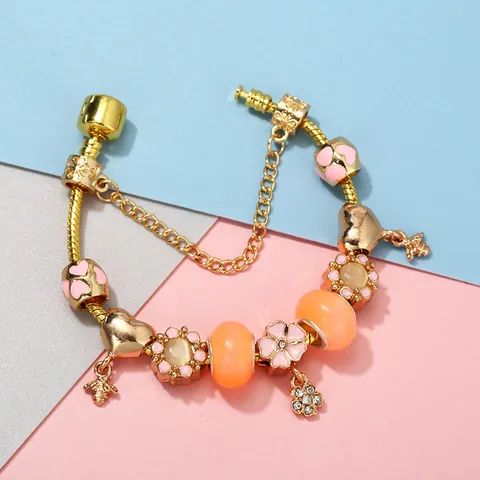 Sweet Gold Alloy Charm Bracelet With Enamel Heart Flower Bee Pendants Rhinestone Colorful Beads DIY Jewelry For Women Romantic Daily Accessory