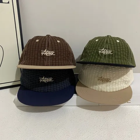 Gorra de Béisbol de Ala Plana de Bloque de Color de Cuadros Vintage para Hombre Mujer Casual Sombrilla Ajustable Bordado de Letras Mezcla de Algodón Gorra con Visera