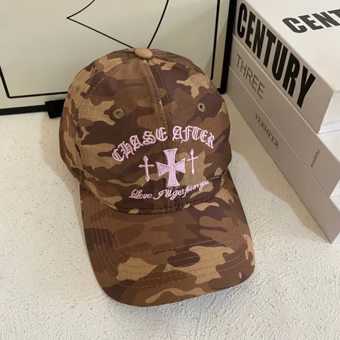Berretto da Baseball Mimetico Vintage da Donna Ricamo Rosa Croce Lettere Protezione Solare Streetwear Moda Cappello Regolabile