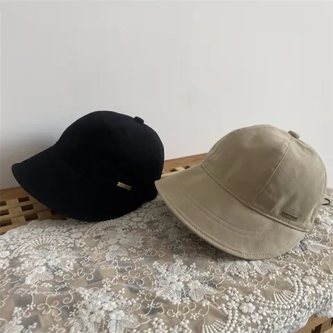 Damen Casual Twill Baumwolle Anglerhut Mit Verstellbarem Kordelzug Metall-Logo Sonnenschutz Outdoor Hut Für Herbst Winter