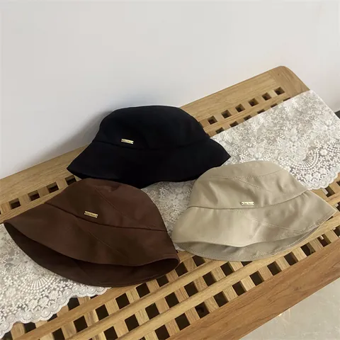Sombrero de Pescador de Algodón Minimalista Para Mujer Color Sólido Con Placa de Metal Parasole Casual Exterior Viajes