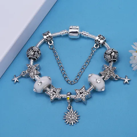 Mode DIY Legierung Stern Sonne Muschel Charm Armband Strass Schlangenknochenkette Sicherheitskette Damen Schmuck Geschenk